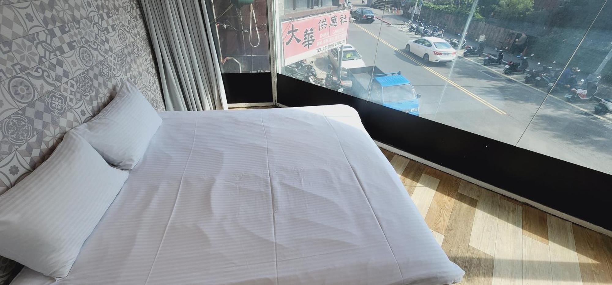 Cheers Loft Self Check-In Hotel تايبيه المظهر الخارجي الصورة
