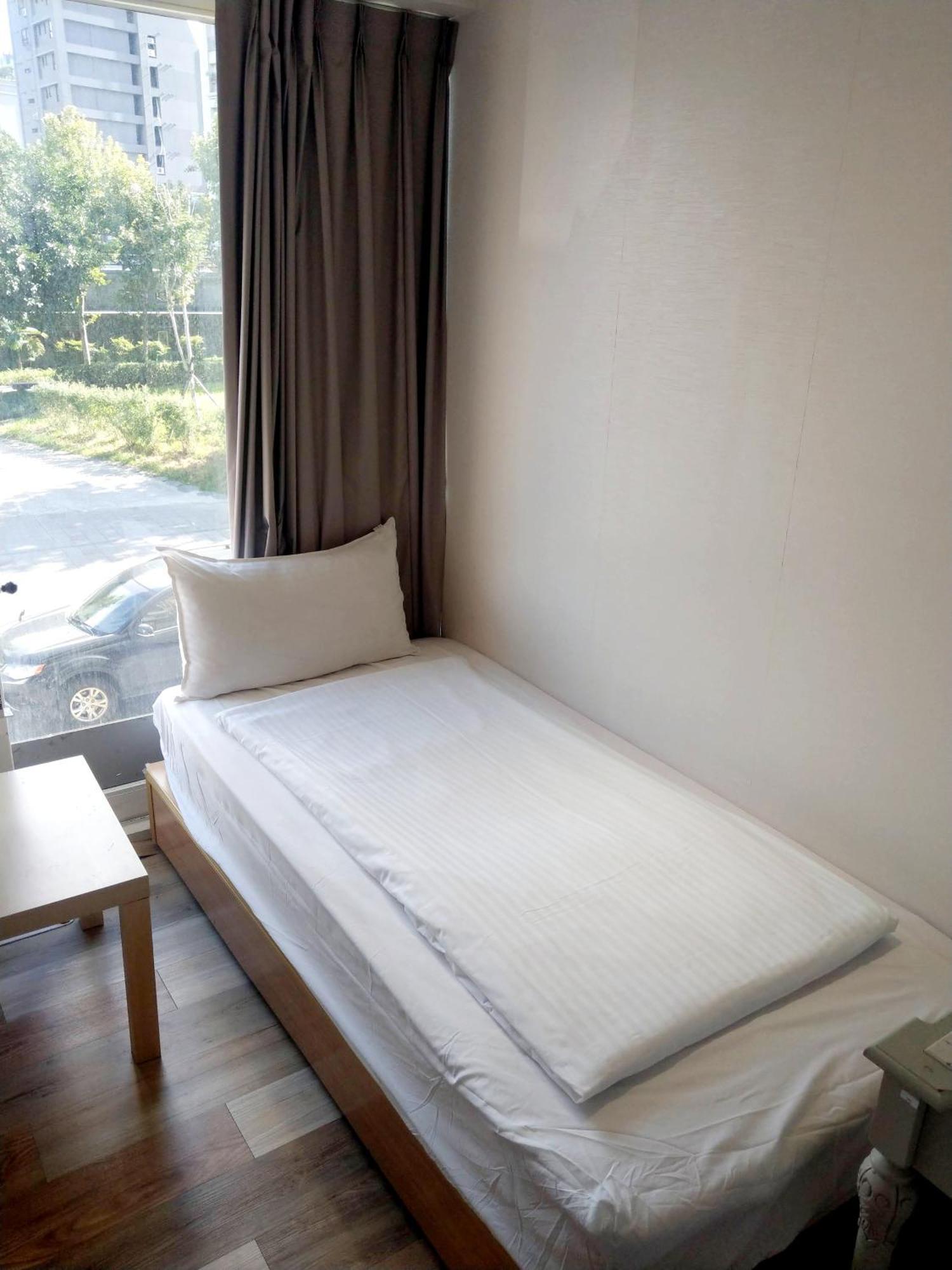 Cheers Loft Self Check-In Hotel تايبيه المظهر الخارجي الصورة