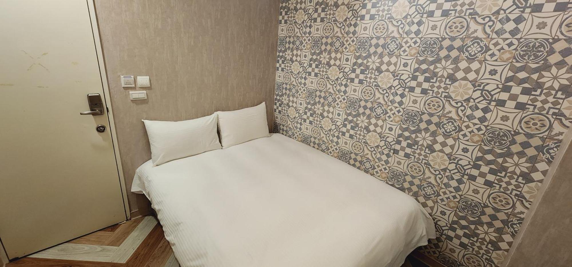 Cheers Loft Self Check-In Hotel تايبيه المظهر الخارجي الصورة